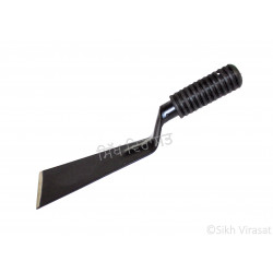 Khurpa (Punjabi: ਖੁਰਪਾ) or Rambi (Punjabi: ਰੰਬੀ) Designer Garden Trowel Iron (Sarabloh) Size – 3 Inches Color – Black